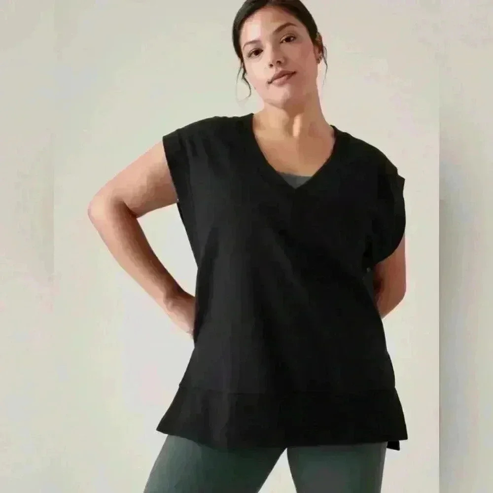 Athleta Retroterry V-Neck Sweatshirt Tee Medium Black Pullover